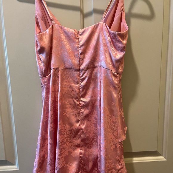 Flowy Summer Dress - Picture 2 of 4